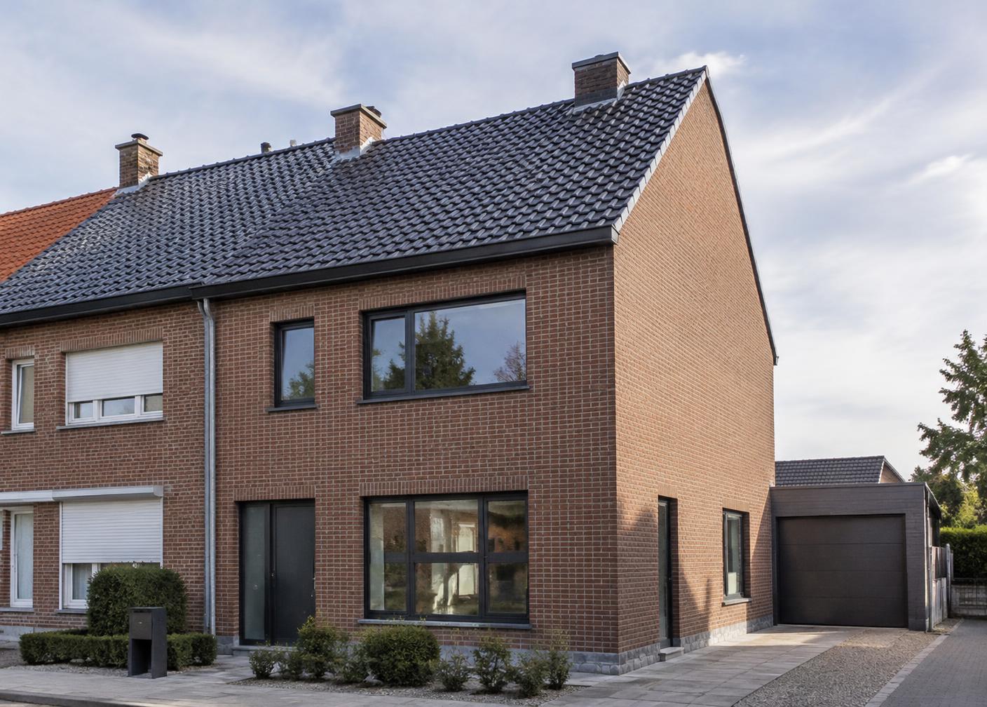 Belgische woning met vernieuwd hellend dak